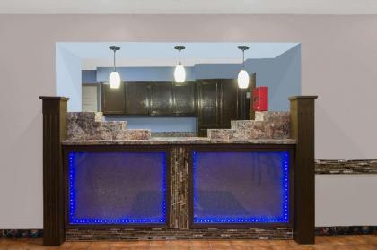 Super 8 by Wyndham Fort Sumner - image 3