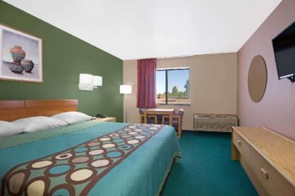Super 8 by Wyndham Fort Sumner - image 5