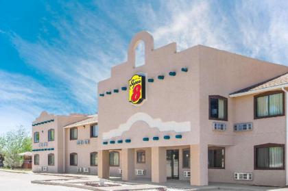 Super 8 by Wyndham Fort Sumner - image 9