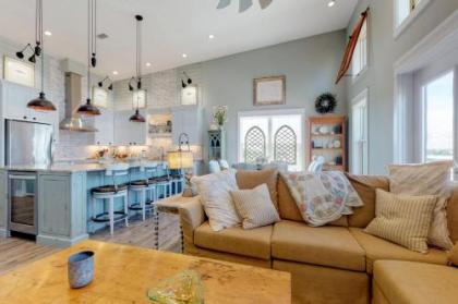 4 Bed 3 Bath Vacation home in Okaloosa Island Fort Walton Beach