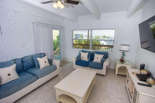 Bluefish Drive Apartments #4 - image 4