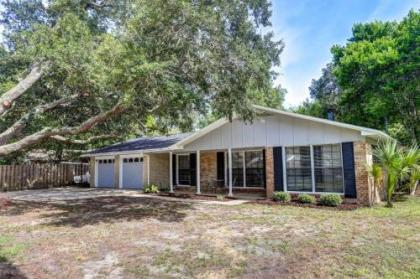 Elliott Point Vacation Home - image 5