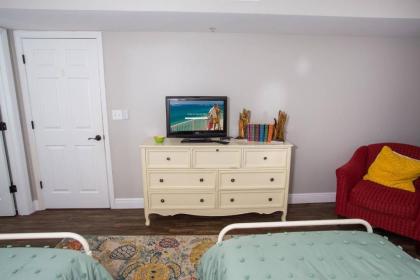 Sea Crest Condominiums Unit 503 - image 17