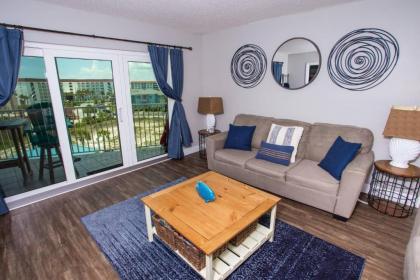Sea Crest Condominiums Unit 503 - image 9