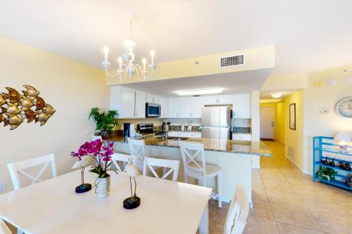 Islander Condominiums III - image 3