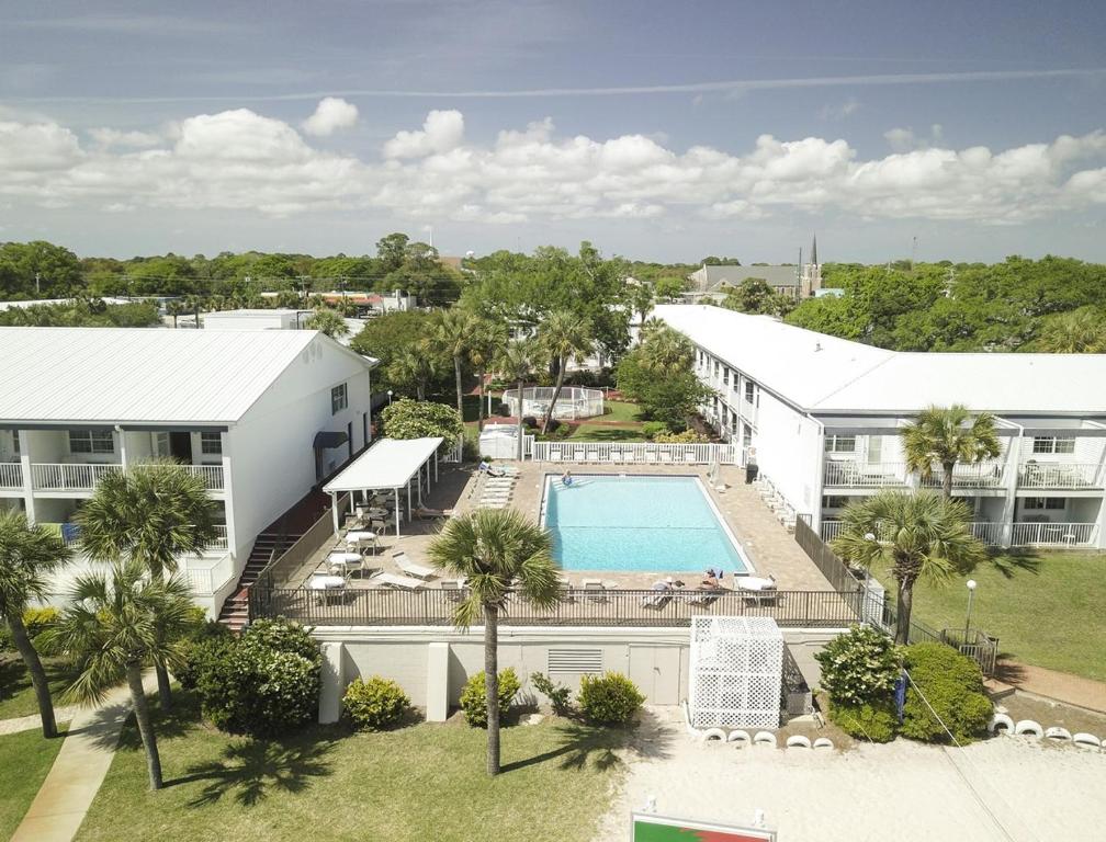 Quiet and Peaceful in One Bedroom Condo at Fort Walton Beach - main image