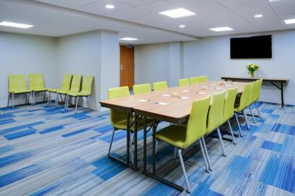 Holiday Inn Express & Suites Ft. Washington - Philadelphia an IHG Hotel - image 11