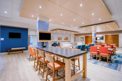 Holiday Inn Express & Suites Ft. Washington - Philadelphia an IHG Hotel - image 15