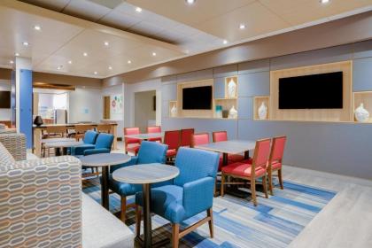 Holiday Inn Express & Suites Ft. Washington - Philadelphia an IHG Hotel - image 18