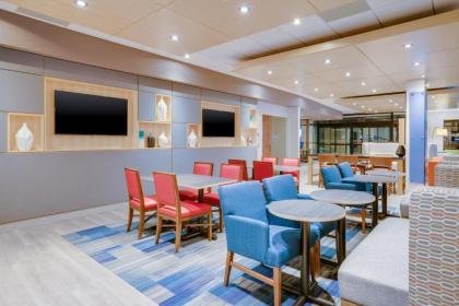 Holiday Inn Express & Suites Ft. Washington - Philadelphia an IHG Hotel - image 3