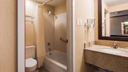 Best Western Fort Washington Inn - image 5
