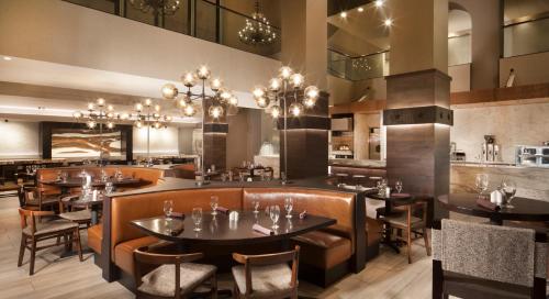 Hilton Fort Worth - main image
