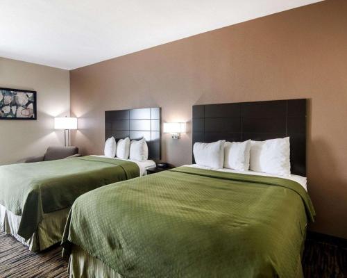Days Inn by Wyndham Fort Worth North / Fossil Creek - image 3