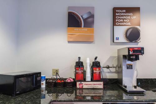 Motel 6-Fort Worth TX - Burleson - image 5