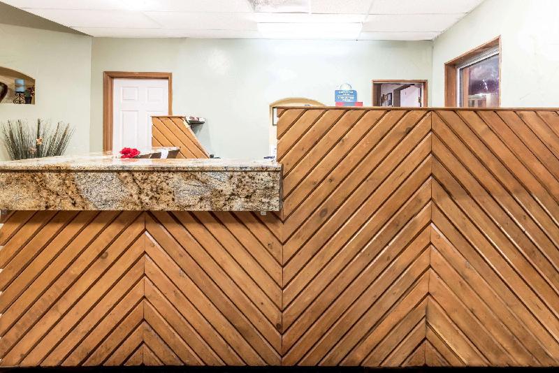 Days Inn by Wyndham South Fort Worth - image 3