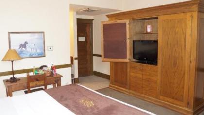 Stockyards Hotel - image 5