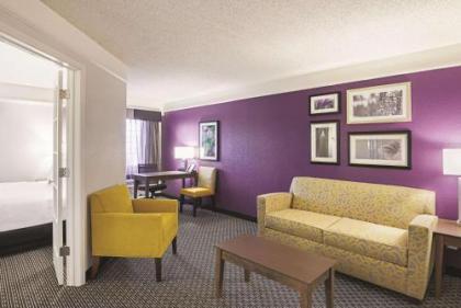 La Quinta by Wyndham Fort Worth North - image 2