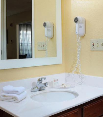 TownePlace Suites Fort Worth Southwest TCU Area - image 2