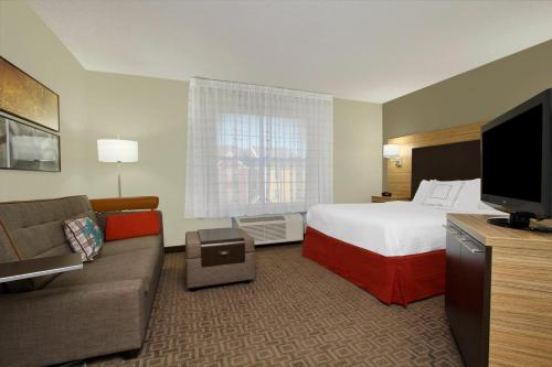 TownePlace Suites Fort Worth Southwest TCU Area - image 5