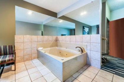 Super 8 by Wyndham Fort Worth North - image 2
