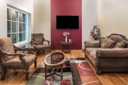 Super 8 by Wyndham Fort Worth North - image 3