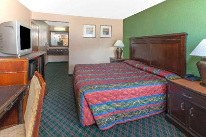 Knights Inn Fort Worth TX - image 5