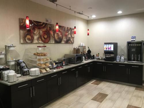 Best Western Plus Lake Worth - image 2