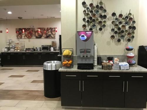 Best Western Plus Lake Worth - image 3