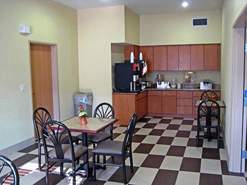 Motel 6-Fort Worth TX - image 2