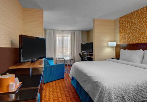 Fairfield Inn & Suites by Marriott Fort Worth I-30 West Near NAS JRB - image 5