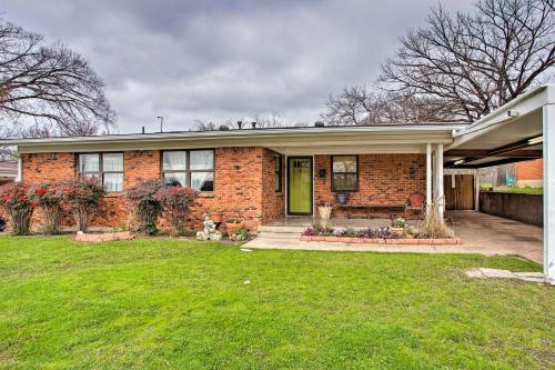 Pet-Friendly River District Home with Fire Pit! - main image