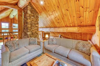 Eaglet Log Home - image 9