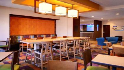 Fairfield Inn by Marriott Frankenmuth - image 13