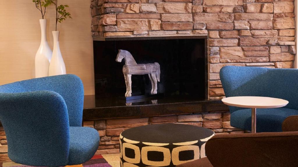 Fairfield Inn by Marriott Frankenmuth - image 7