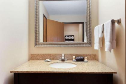La Quinta by Wyndham Frankfort - image 11