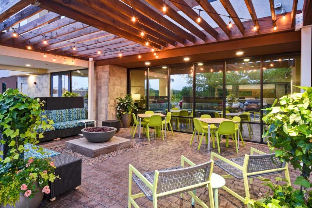 Home2 Suites By Hilton Frankfort - image 5