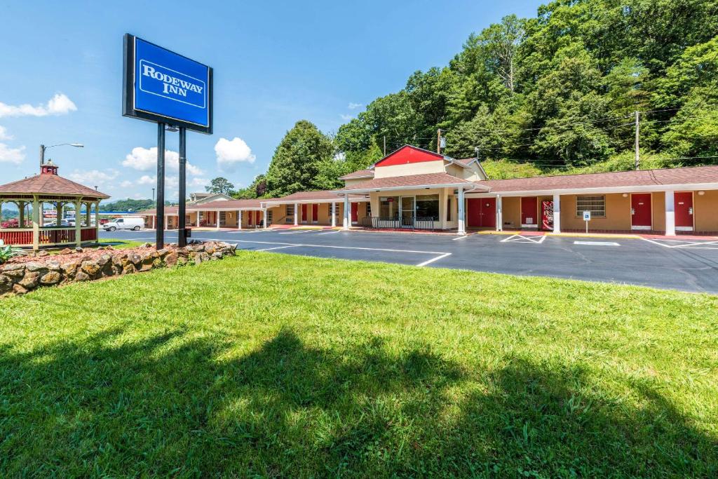 Rodeway Inn - main image