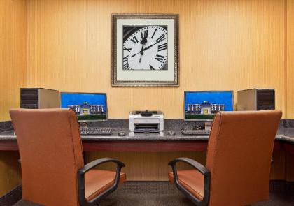 Holiday Inn Express Hotel & Suites Franklin - image 13