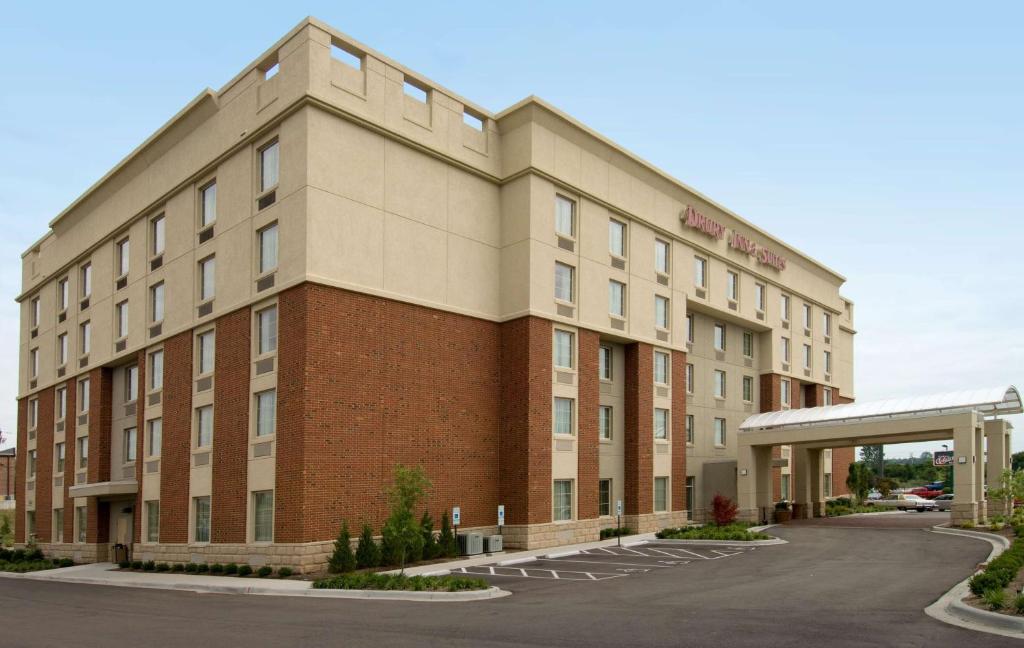 Drury Inn & Suites Middletown Franklin - main image
