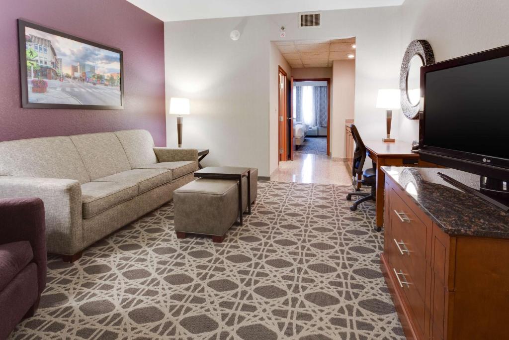 Drury Inn & Suites Middletown Franklin - image 7