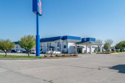 Motel 6 Franklin Oh - image 12