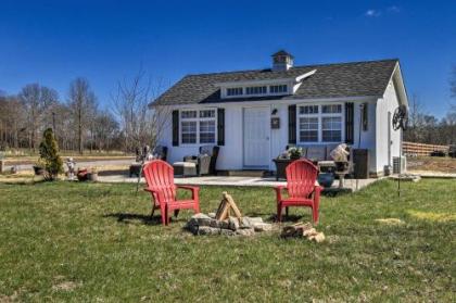 Peaceful Pet Friendly Franklin Cottage on 15 Acres Tennessee