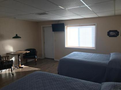 Riverview Inn - image 10