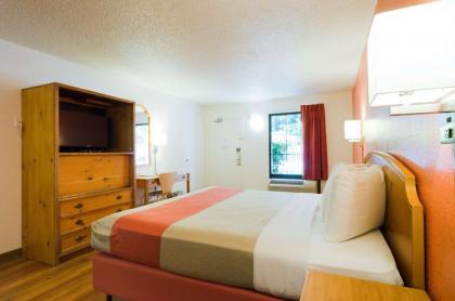 Motel 6-Frederick MD - Fort Detrick - image 15