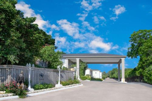 Days Inn by Wyndham Suites Fredericksburg - main image