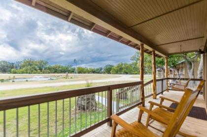Fredericksburg Tx Wineries With Lodging