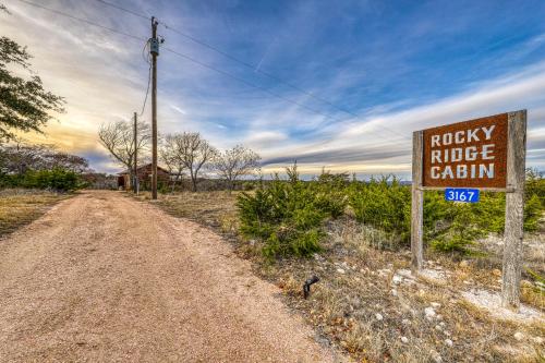 Rocky Ridge Cabin - main image