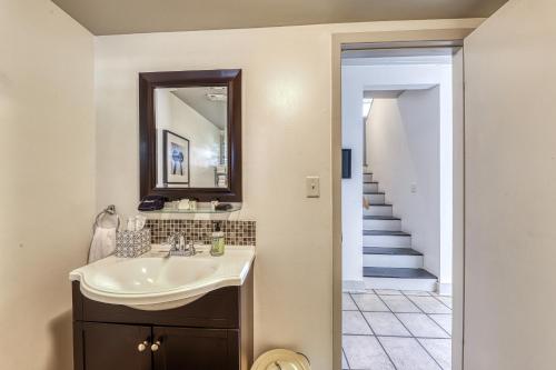 Cosmos Corner House - image 5