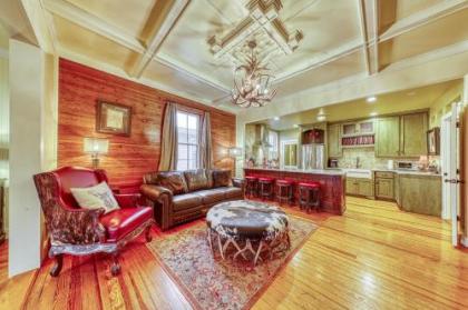 The Main House @ Durst Haus - image 5