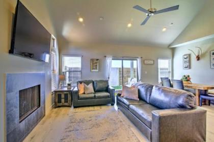 303 Wine Down Hill Country Home 1Mi to Winery! - image 3